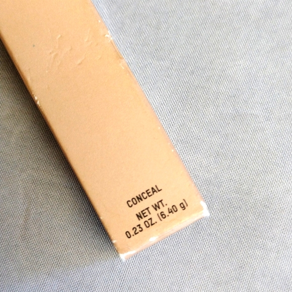 KKW Beauty concealer #15 - Picture 2 of 4